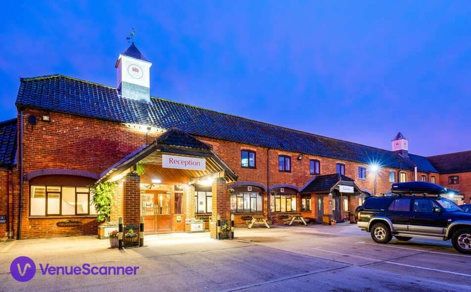 The Barn Hotel & Spa, Barkston Suite photo #3