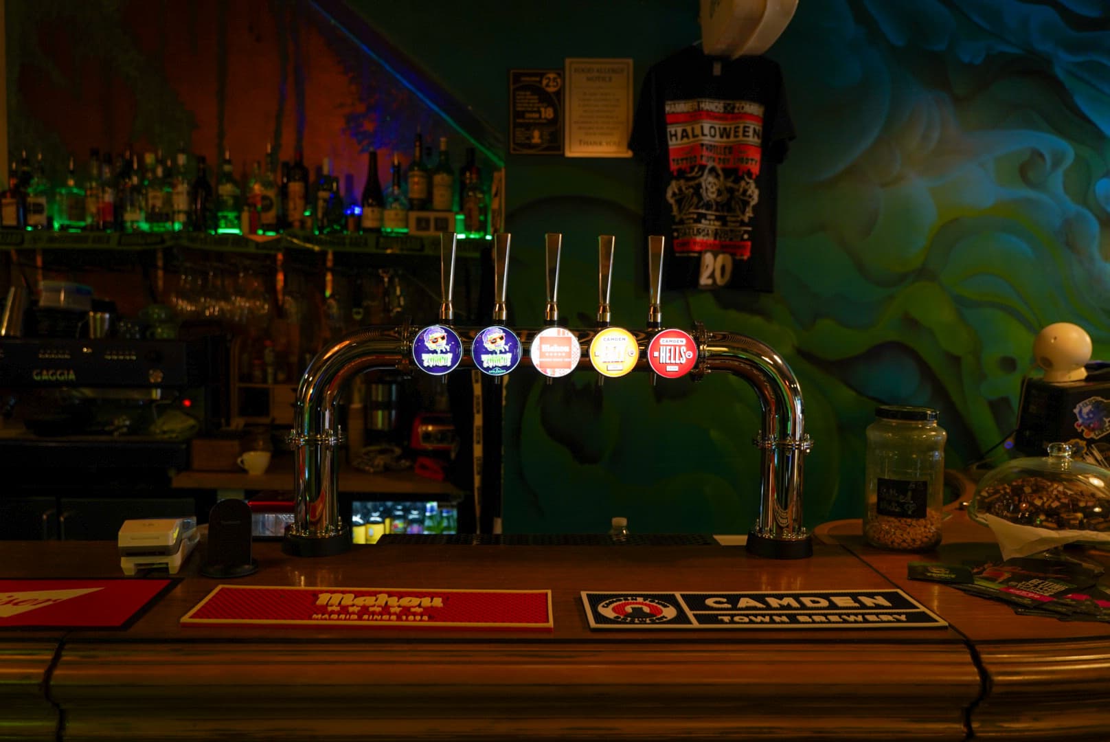 Zombie Retro Bar, Zombie Games Cafe & Bar photo #9