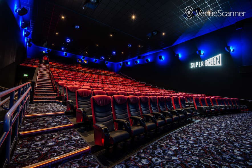Cineworld Cardiff, Screen 1 - 124 Seats photo #3