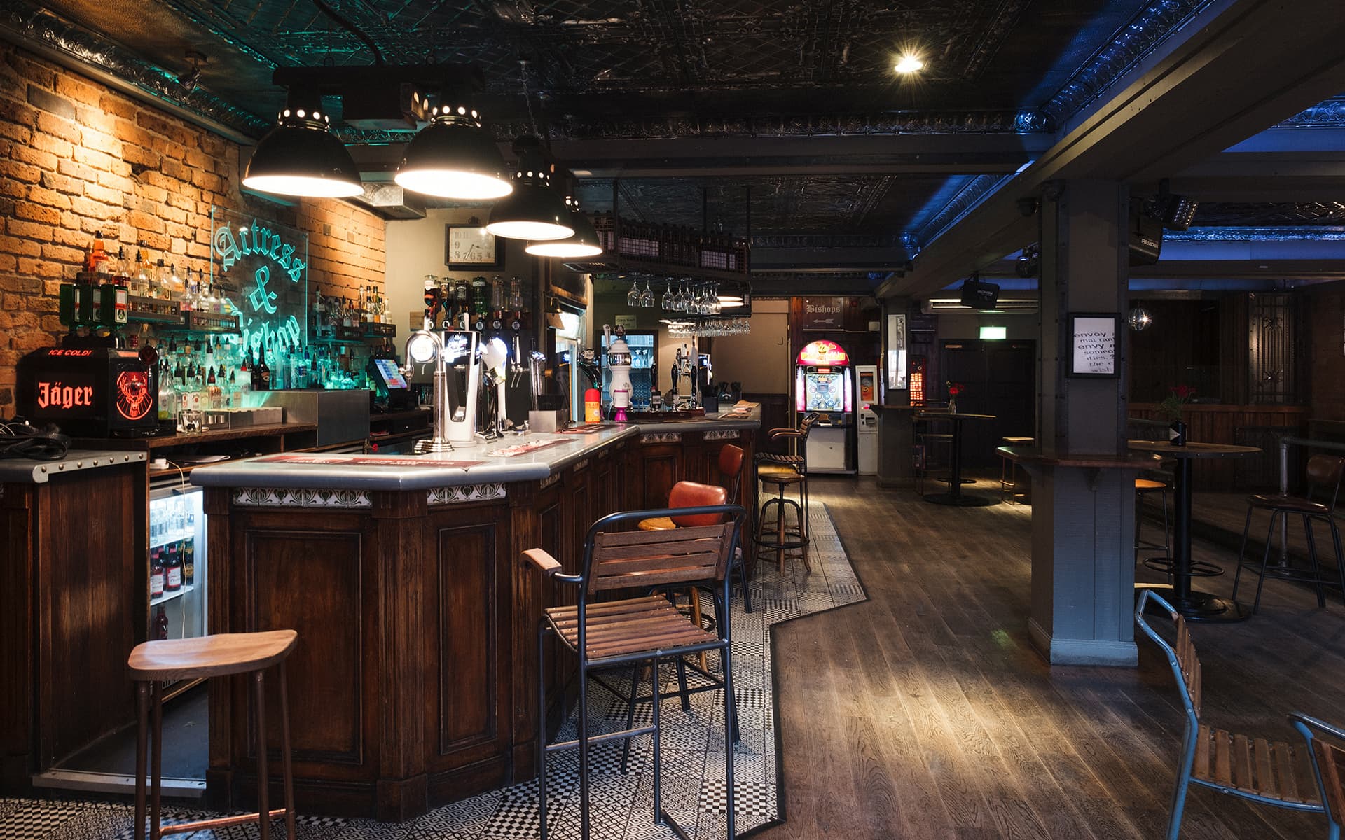 Exclusive Hire, Actress & Bishop photo #2