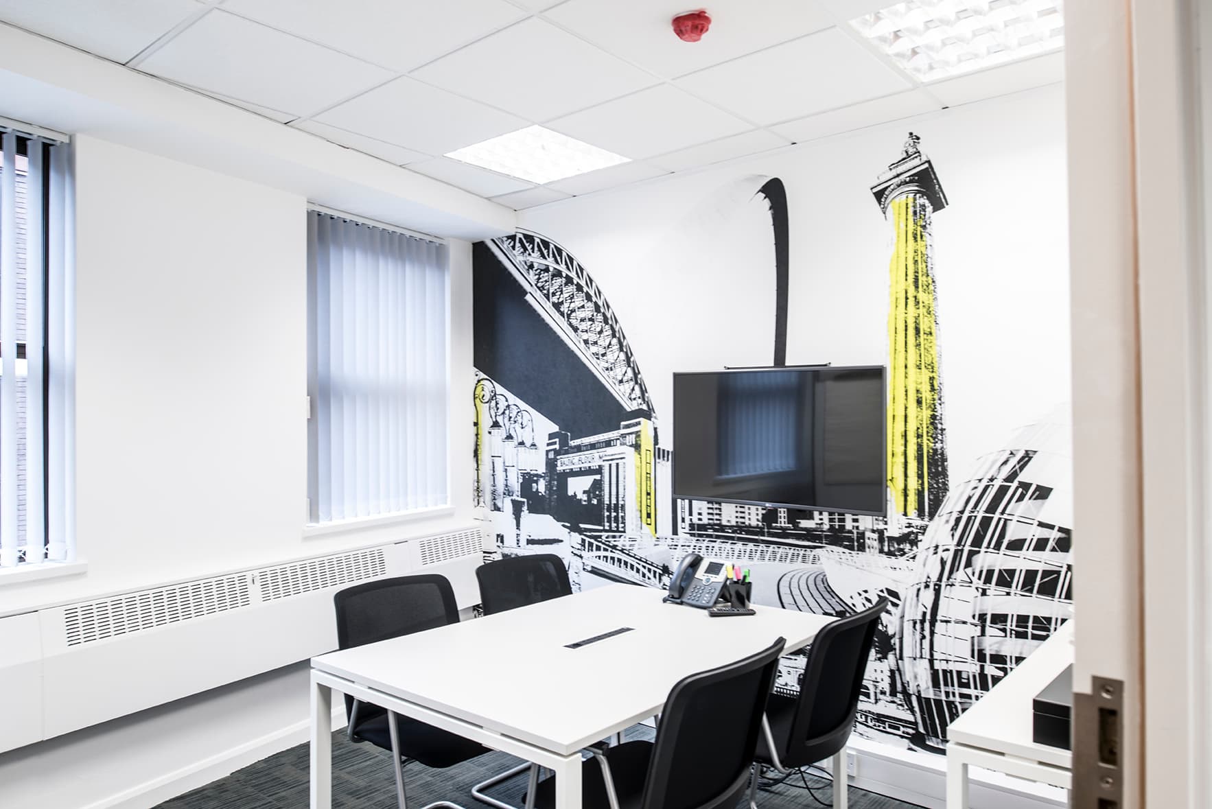 Grey's Monument, Regus Newcastle Cloth Market photo #2