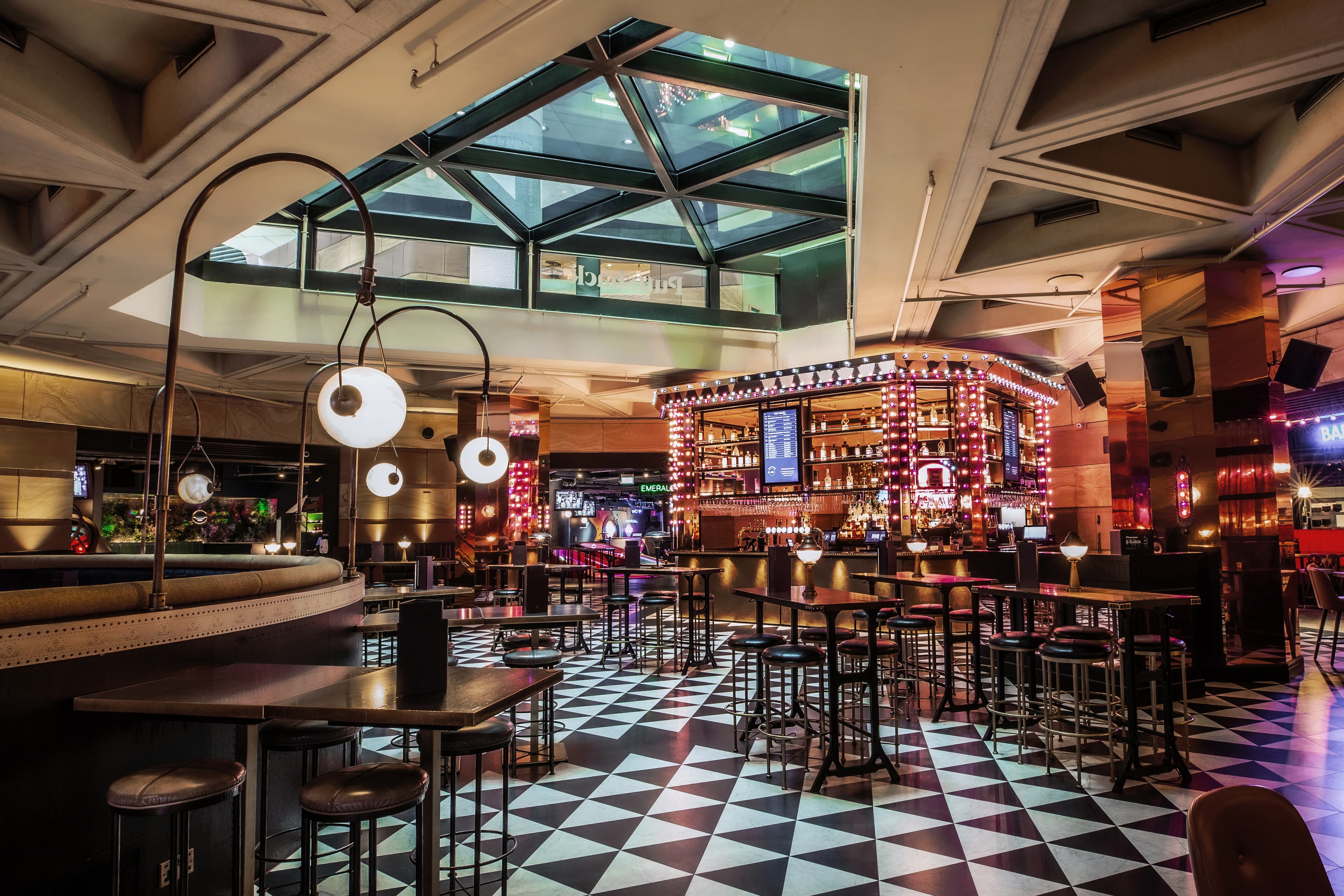 Exclusive Venue Hire, Puttshack Bank photo #1