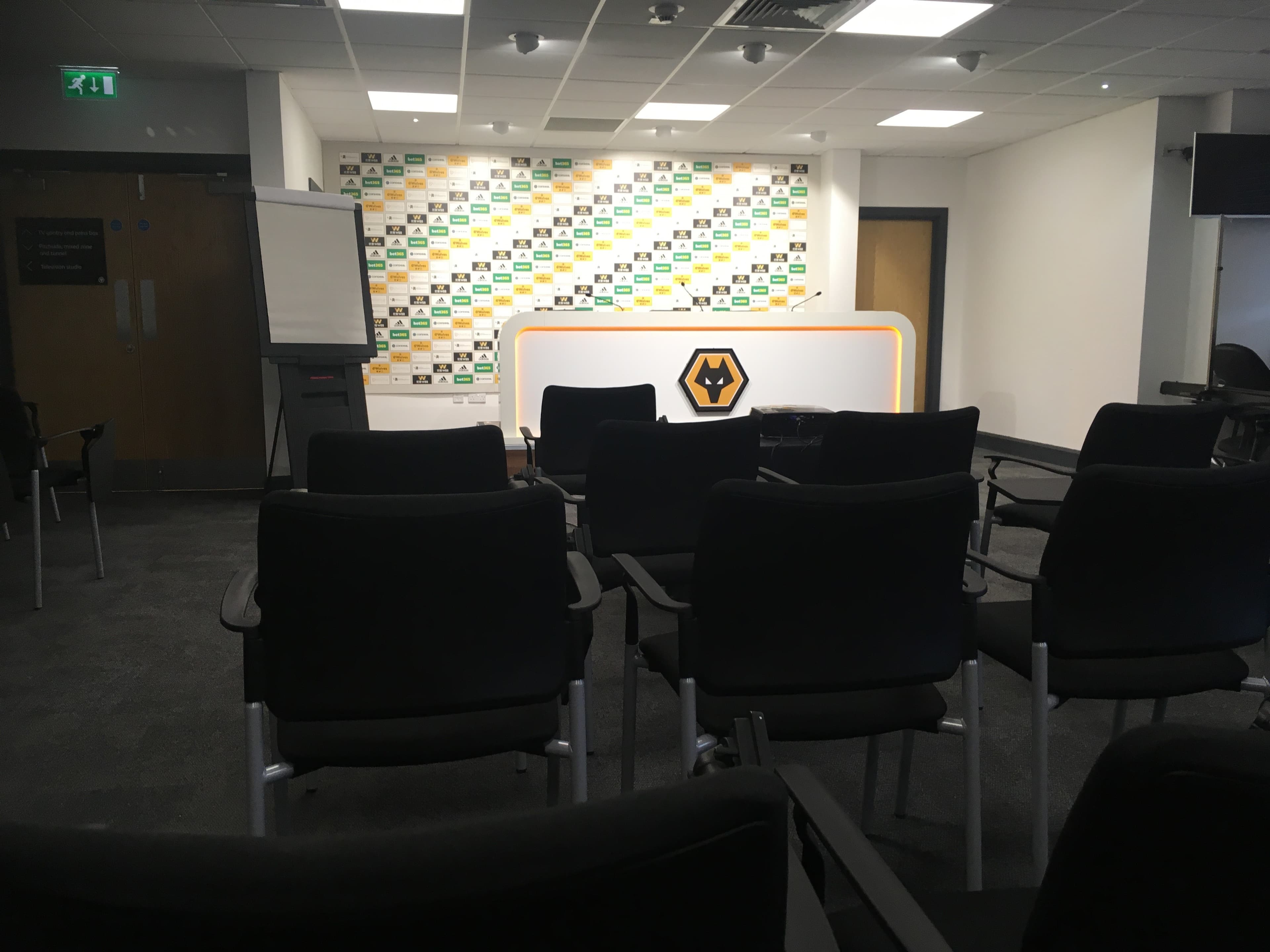 Media Suite, Molineux Stadium photo #3