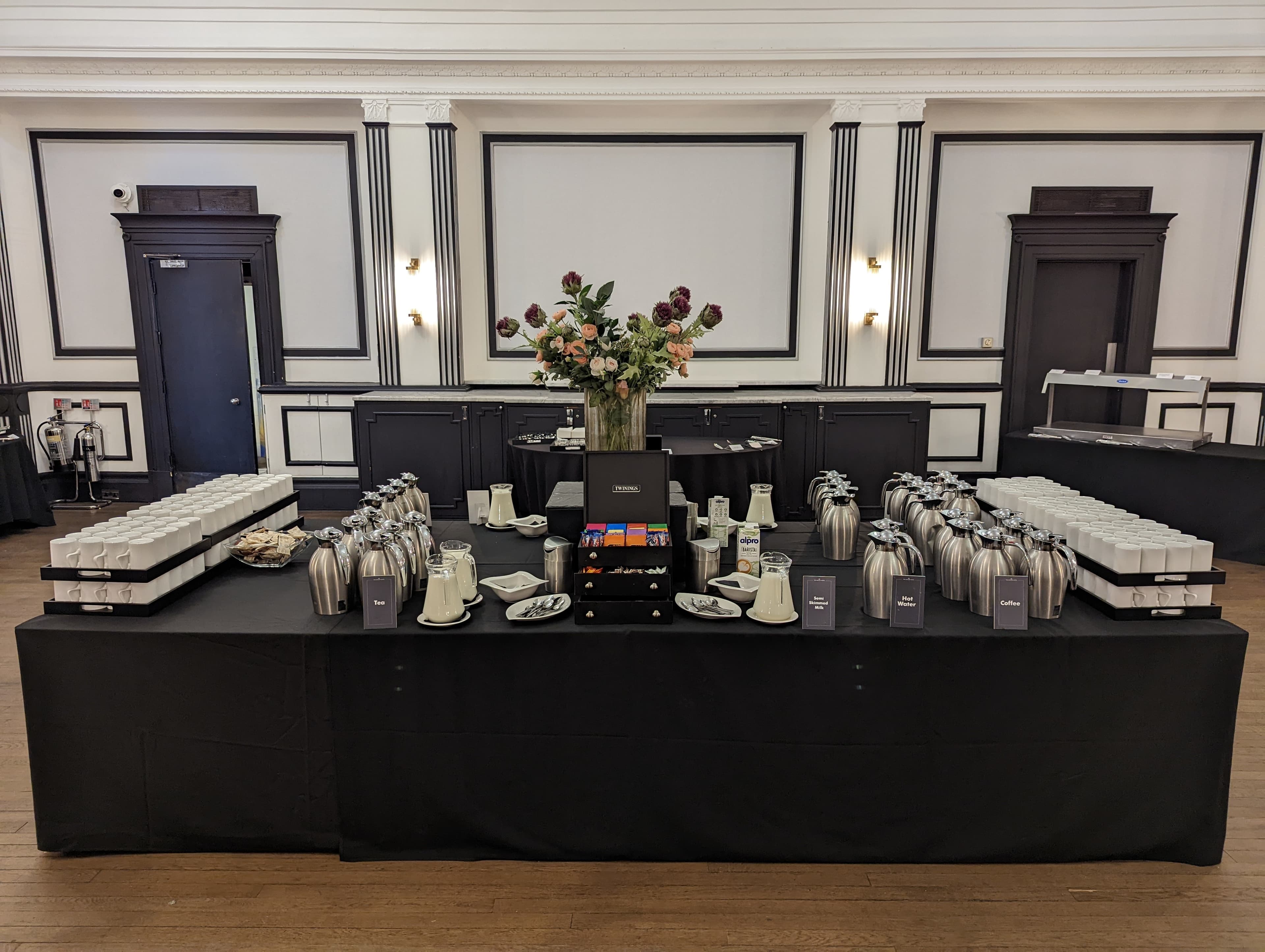 The Queens Ballroom, The Queens photo #10