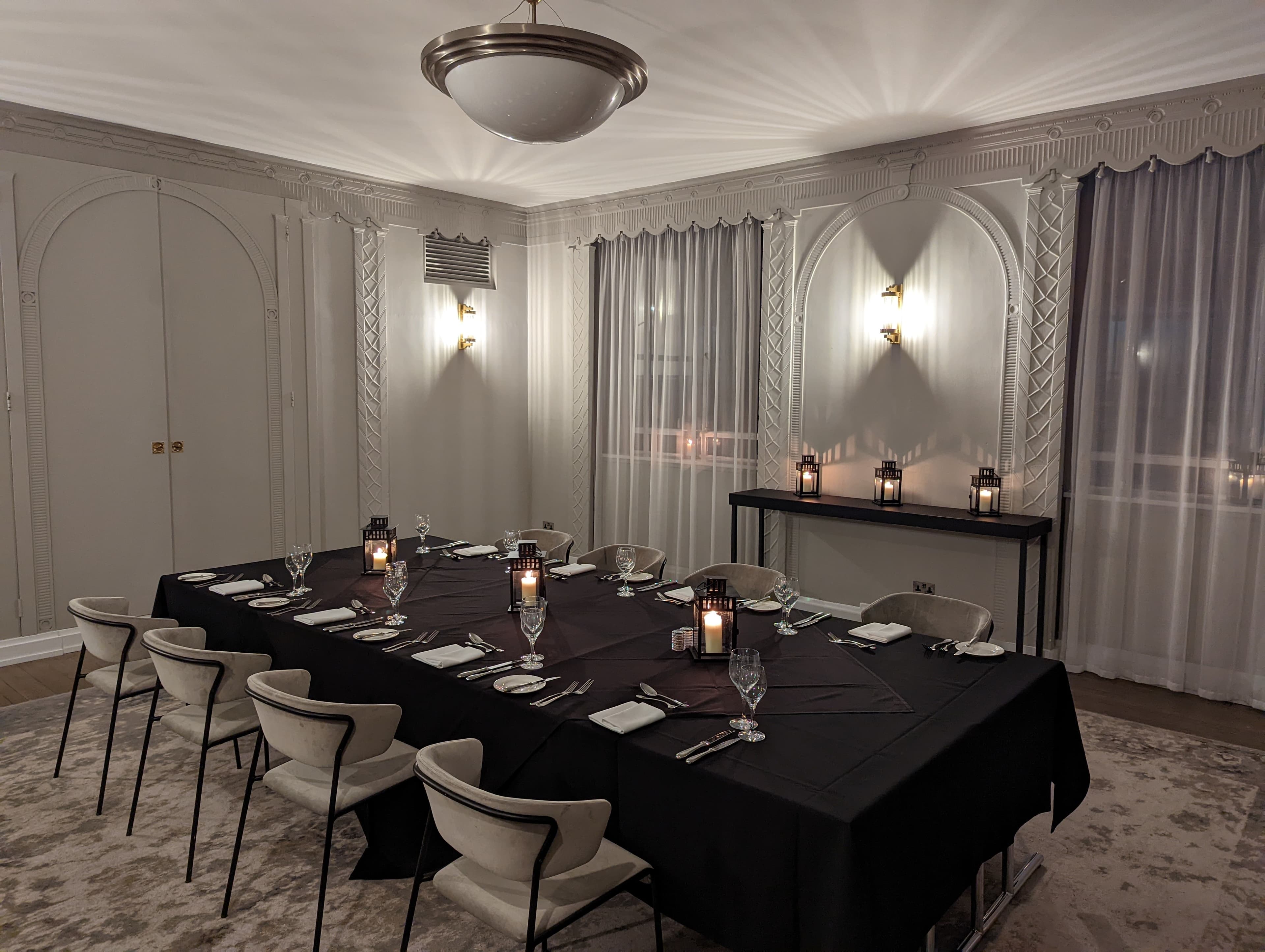 The Queens Ballroom, The Queens photo #6