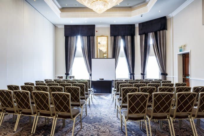 Coleman Suite - 1 Section