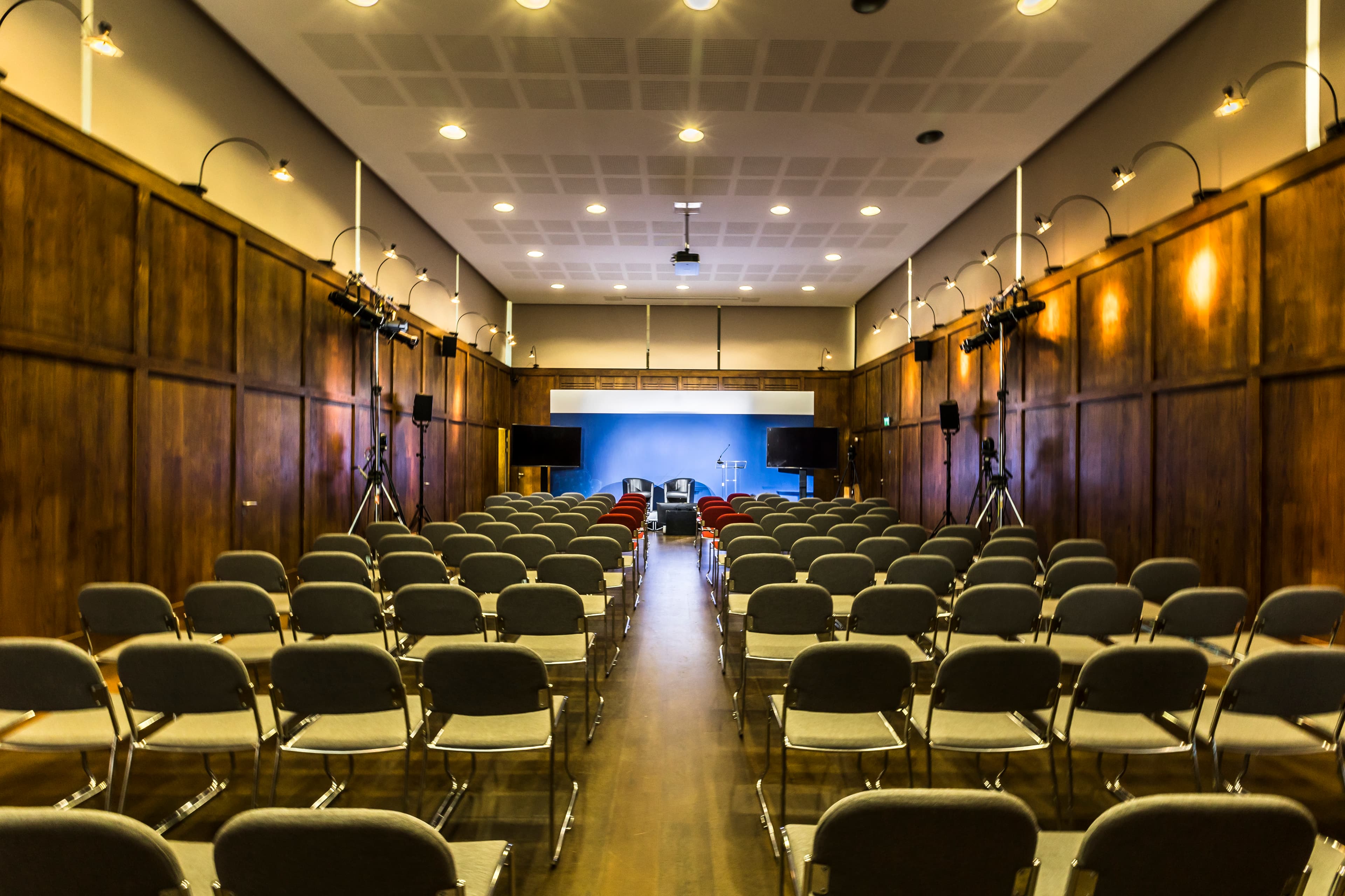St Martin's Hall + Lightwell, St Martin-in-the-Fields photo #1