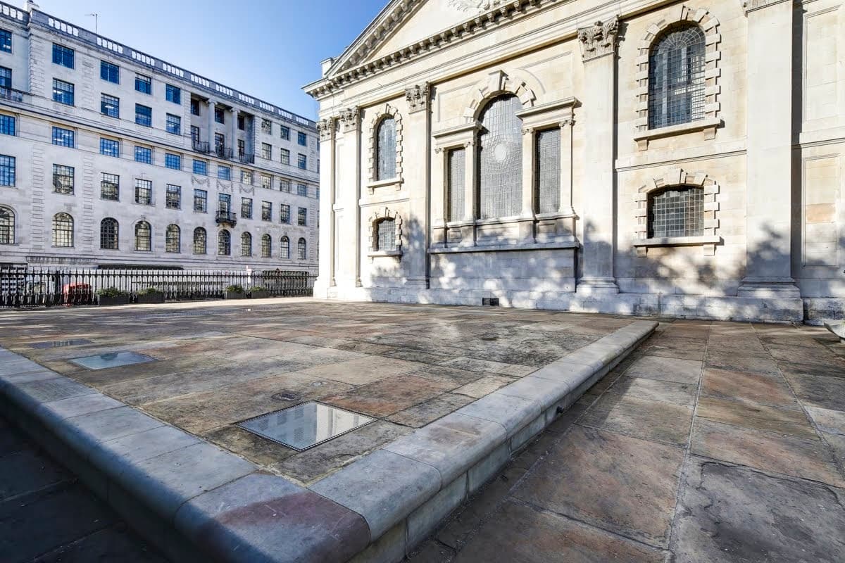 Courtyard, St Martin-in-the-Fields photo #3