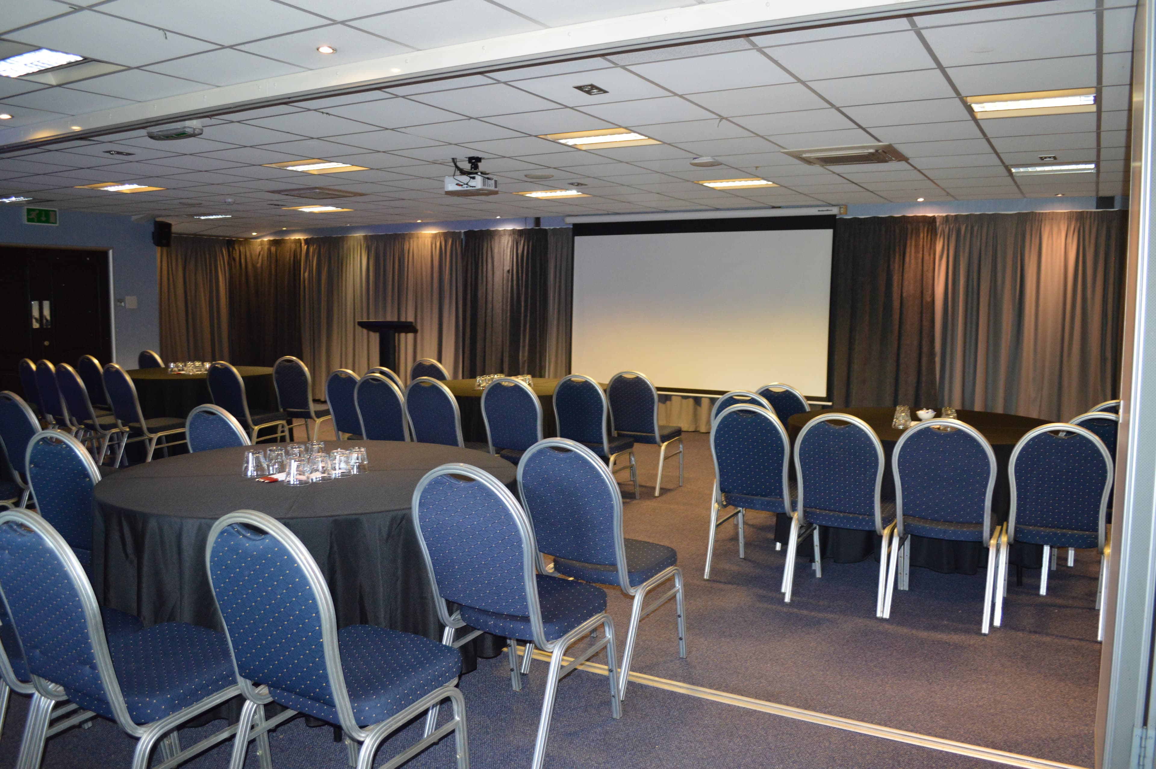 The Chestnut Suite, Heart Of England Conference And Events Centre photo #2