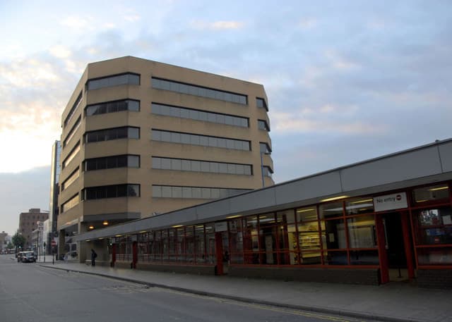 Hawthorne, Regus Harrow College Road photo #2