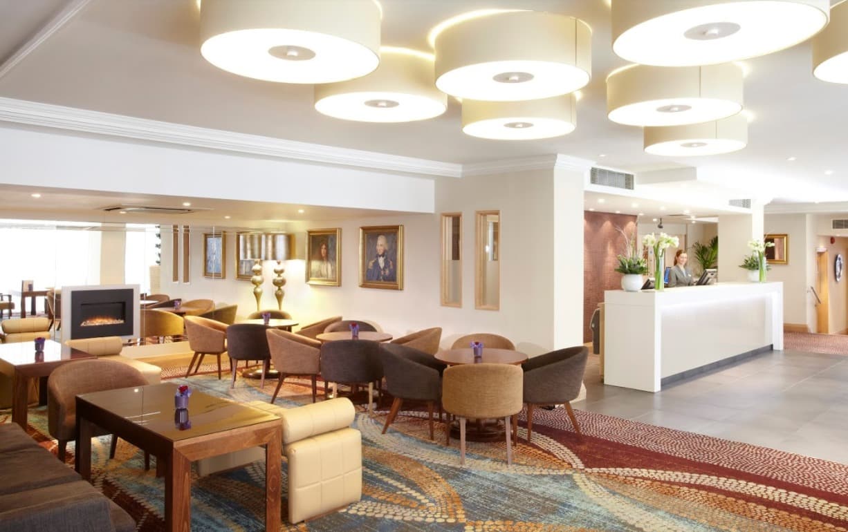 Gravity Bar, Thistle Trafalgar Hotel Gravity Bar photo #3