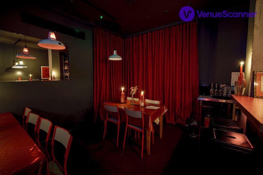 Papi Restaurant, Freddles Bar photo #3