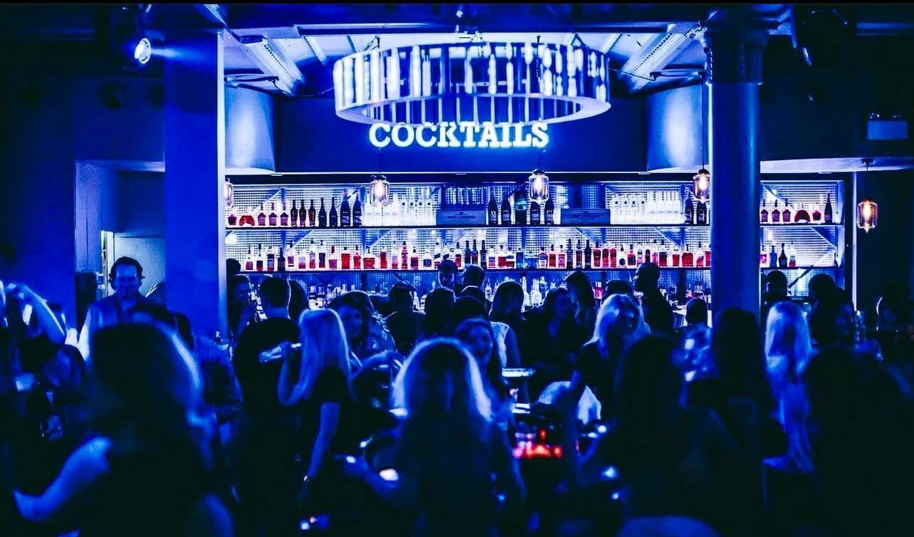 Cocktails N Party, Sway Bar photo #1