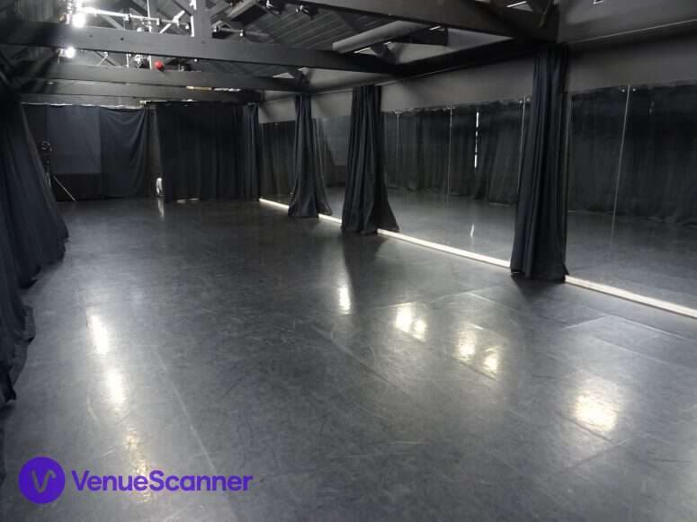 Aakash Odedra Company photo #3