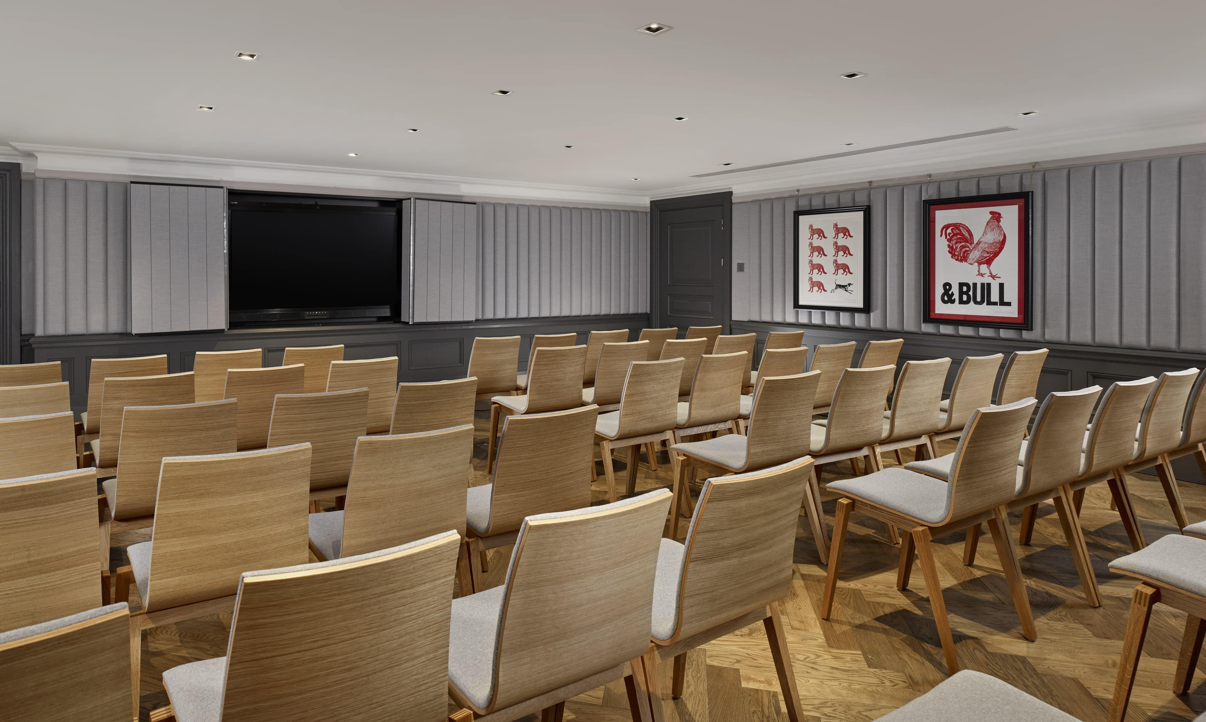 The Gallery, Holmes Hotel photo #3