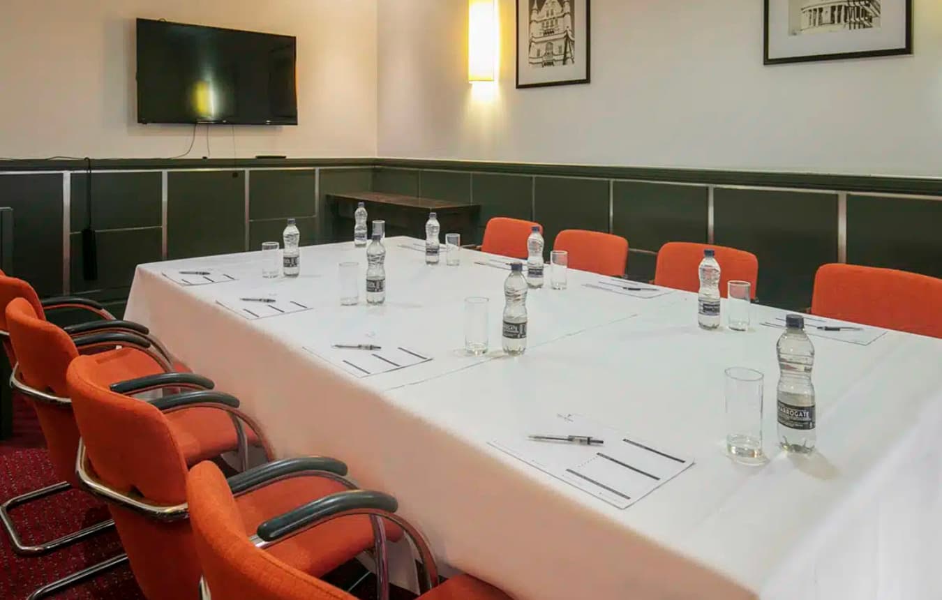 Camden Room, The Crown London Hotel photo #1