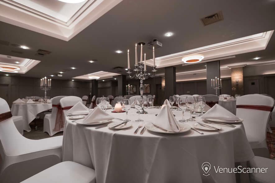 The Crown London Hotel, Ivy Suite photo #3