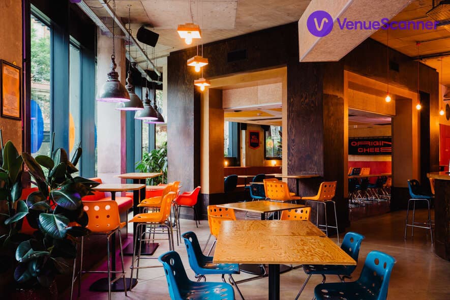 Nell's Kampus, Karaoke Booth photo #3