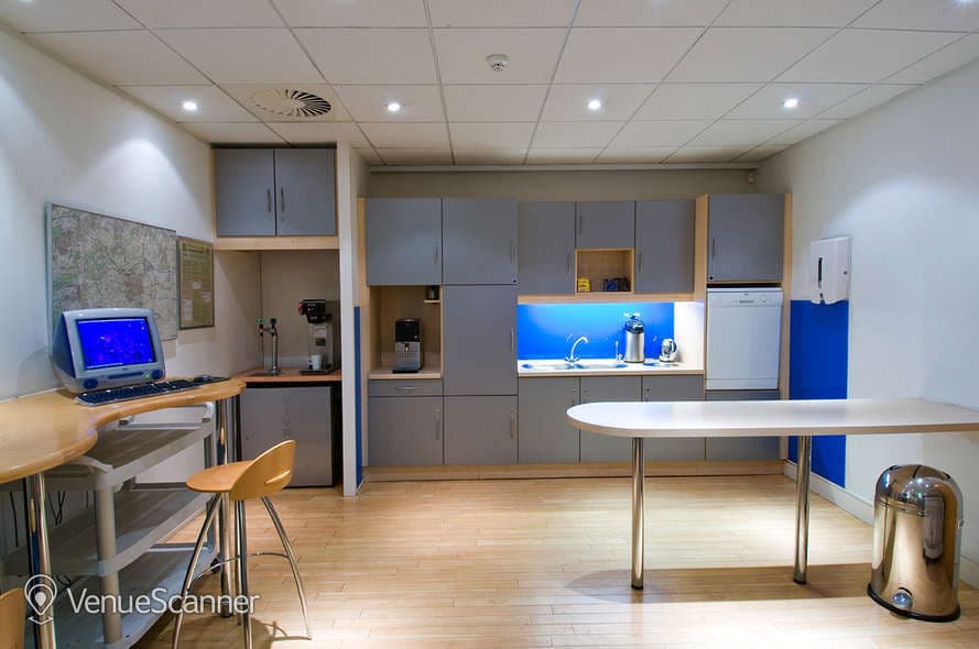 Regus Reigate London Road photo #3