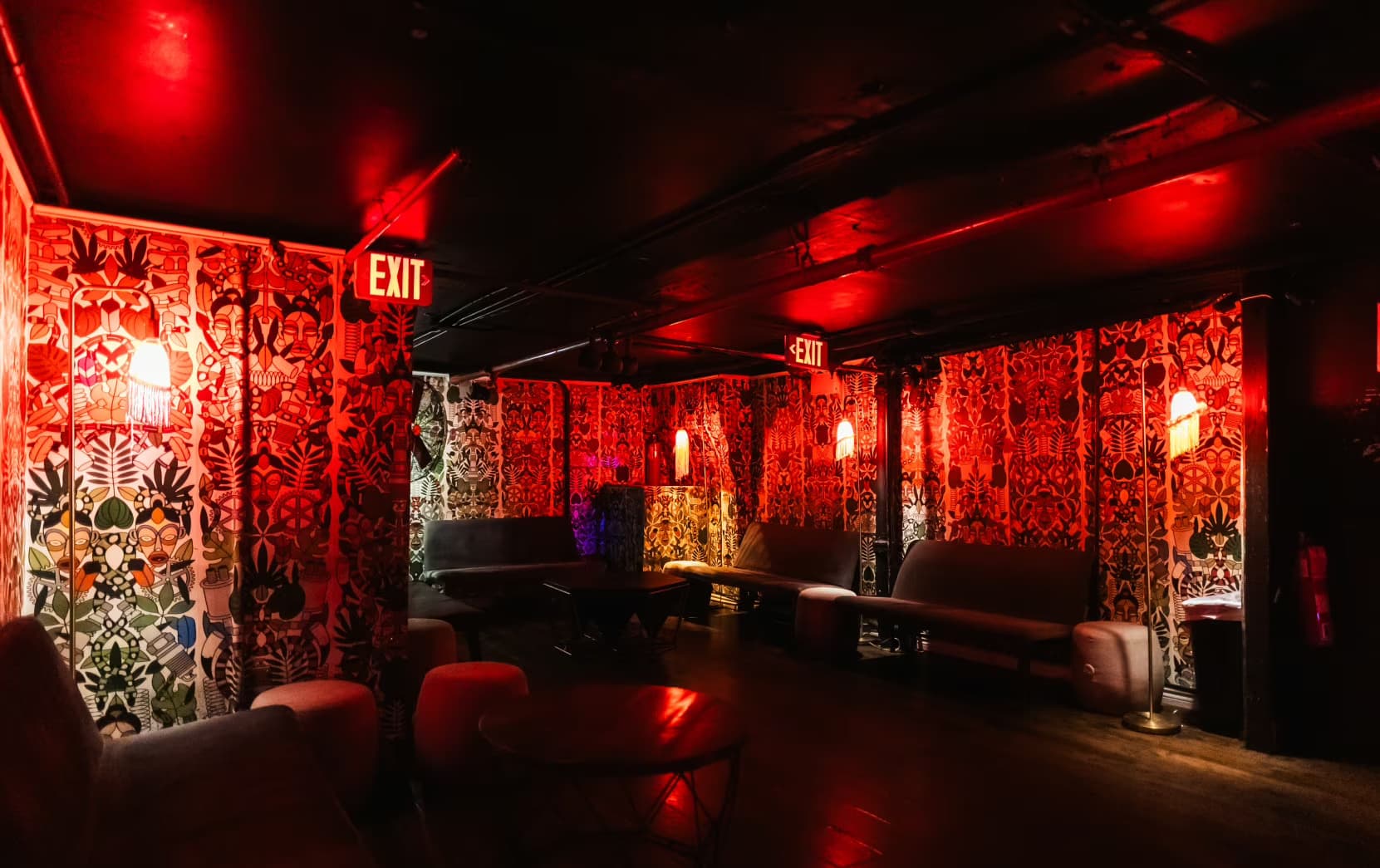 Main Floor Lounge, Mehanata Bulgarian Bar photo #1