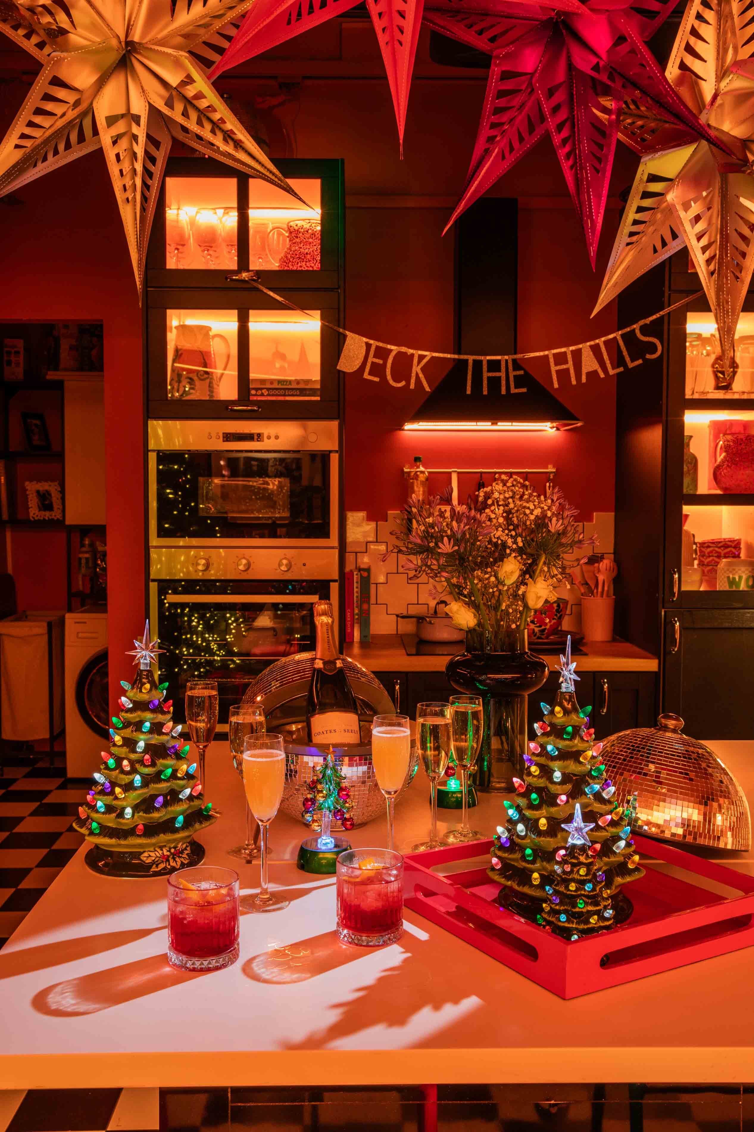 Christmas At The Little Violet Door, Little Violet Door photo #2