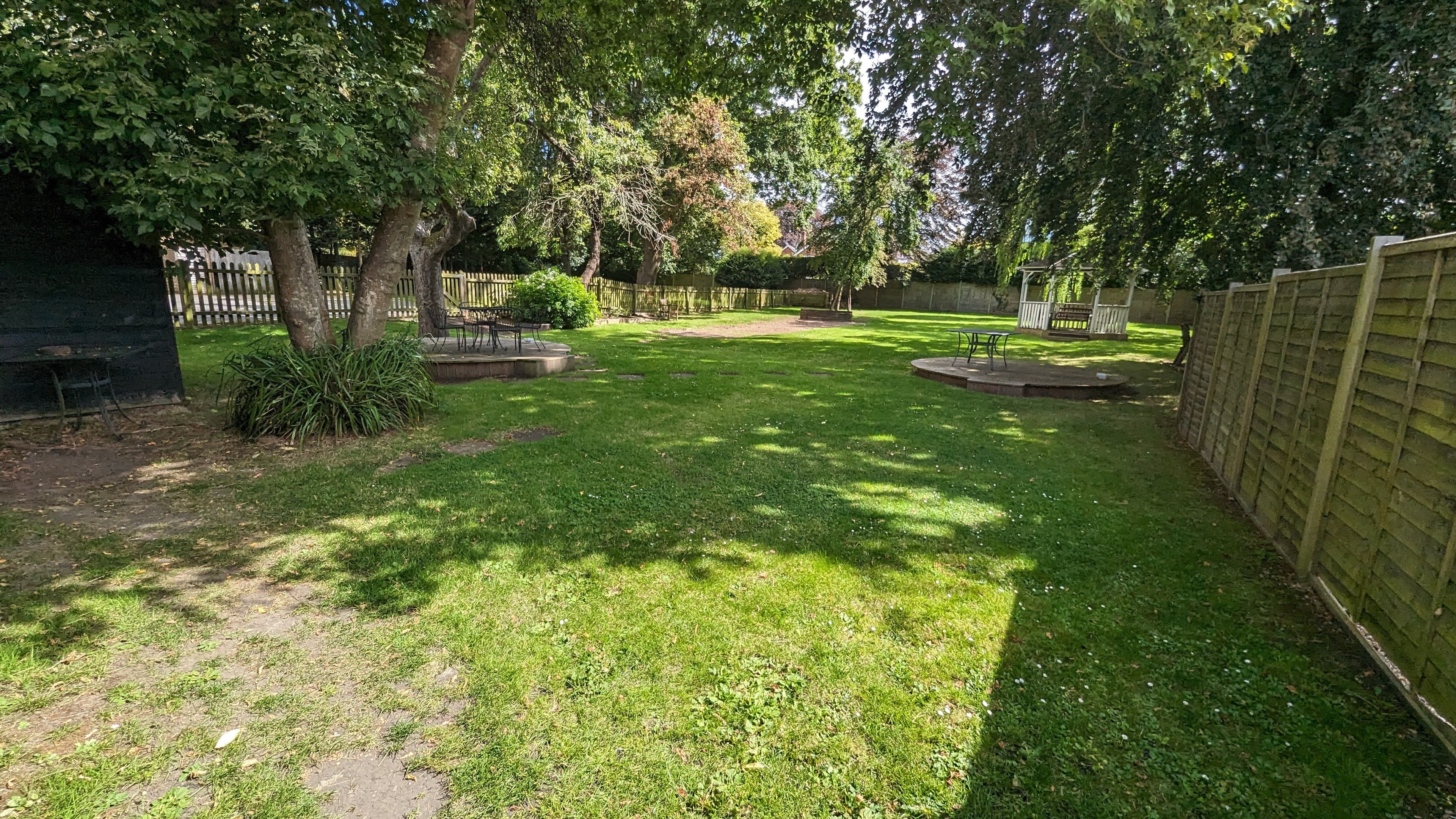 Outdoor Garden, Milaanj At The Beehive photo #3