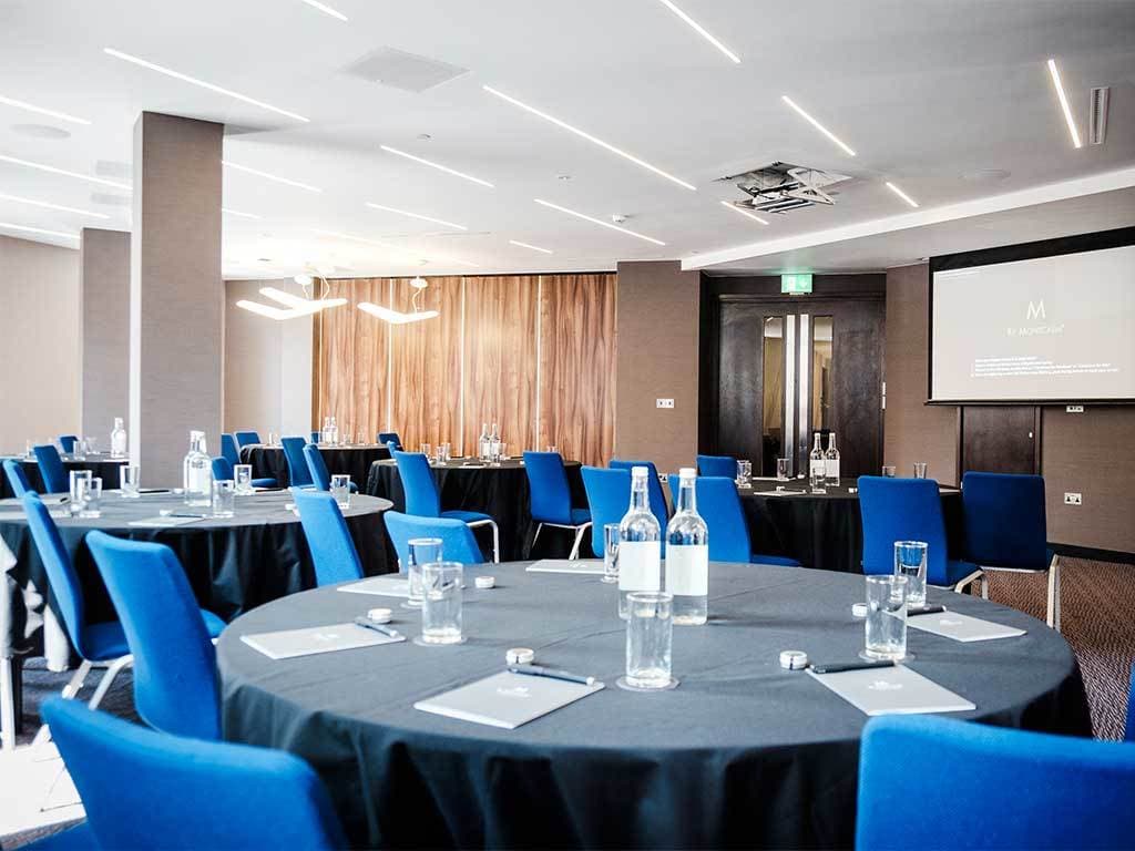 Roundabout Room, M By Montcalm photo #1