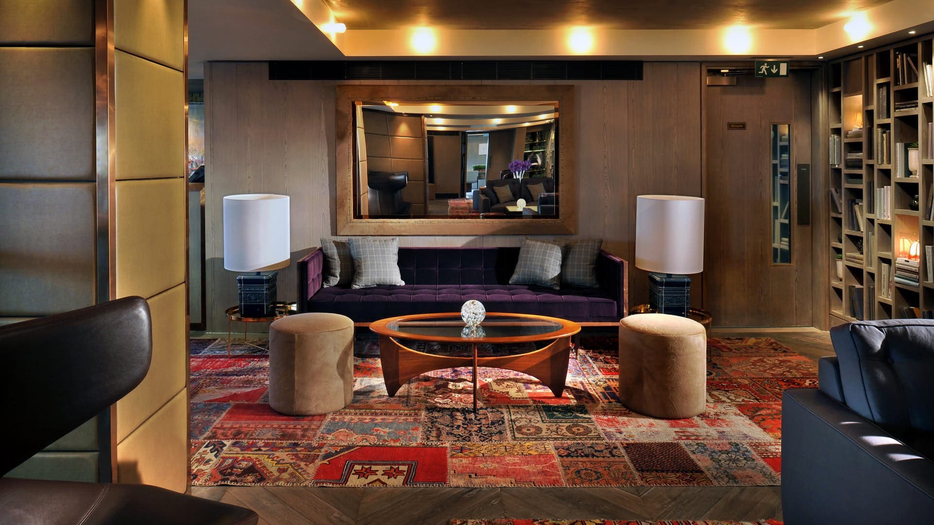 Bar Floor, The Hari photo #2