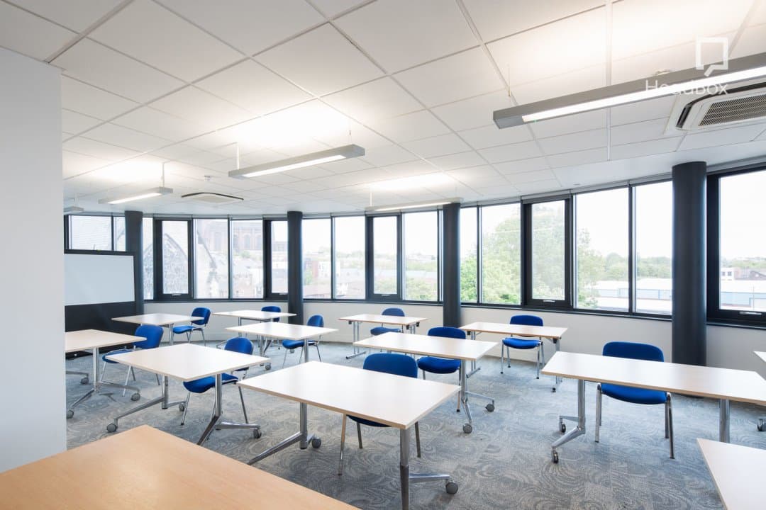 Medium Conference Space, 54 St James Street photo #2