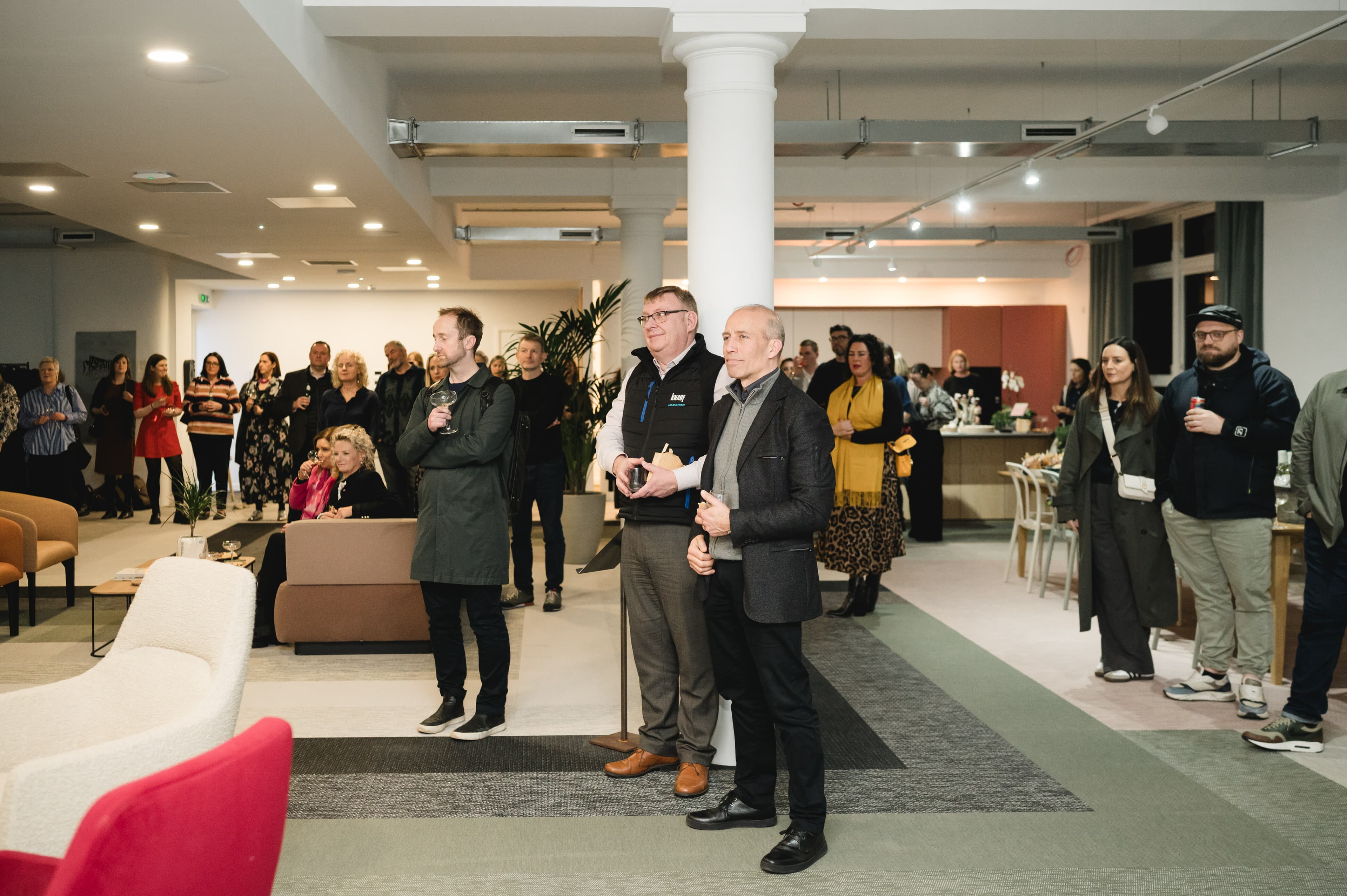 Exclusive Hire, Il Salotto photo #3