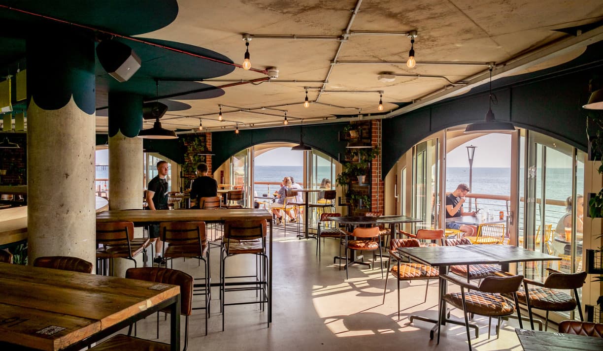 The Mezzanine, Shelter Hall photo #1