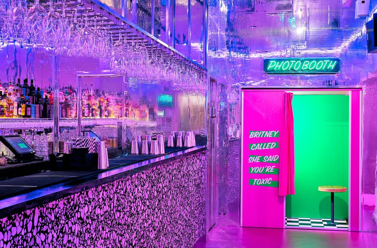 Downstairs Bar, Tonight Josephine Cardiff photo #2