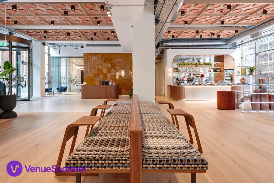 Clockwise Manchester, G:M2 photo #3