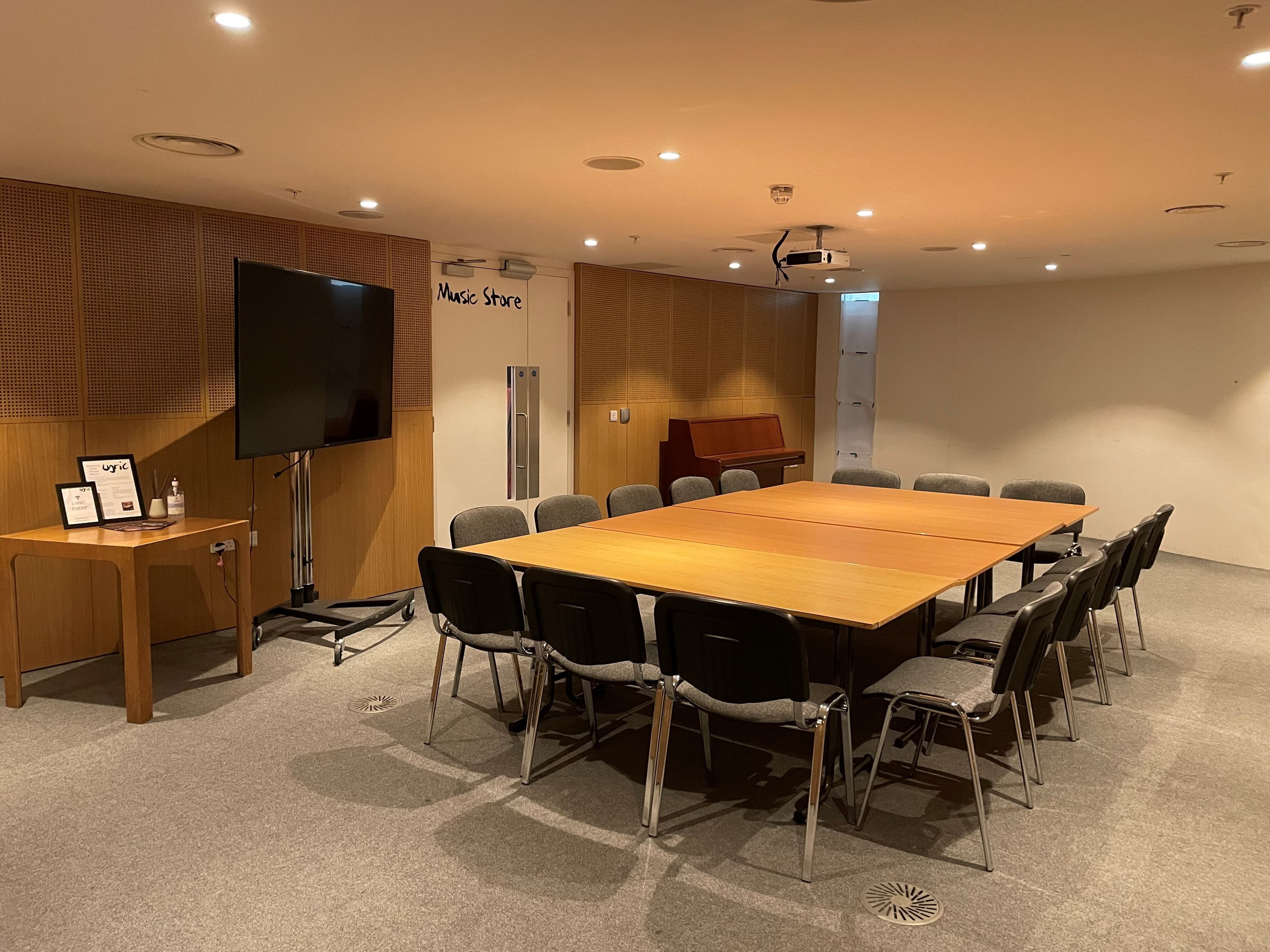 Music Practice 3, Lyric Hammersmith Theatre photo #1