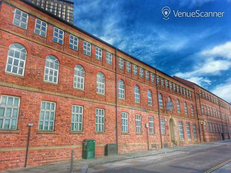 Sheffield Technology Parks, Sitting Room photo #3