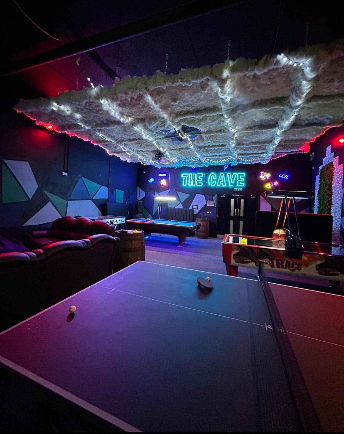 The Cave, Kings18 photo #1