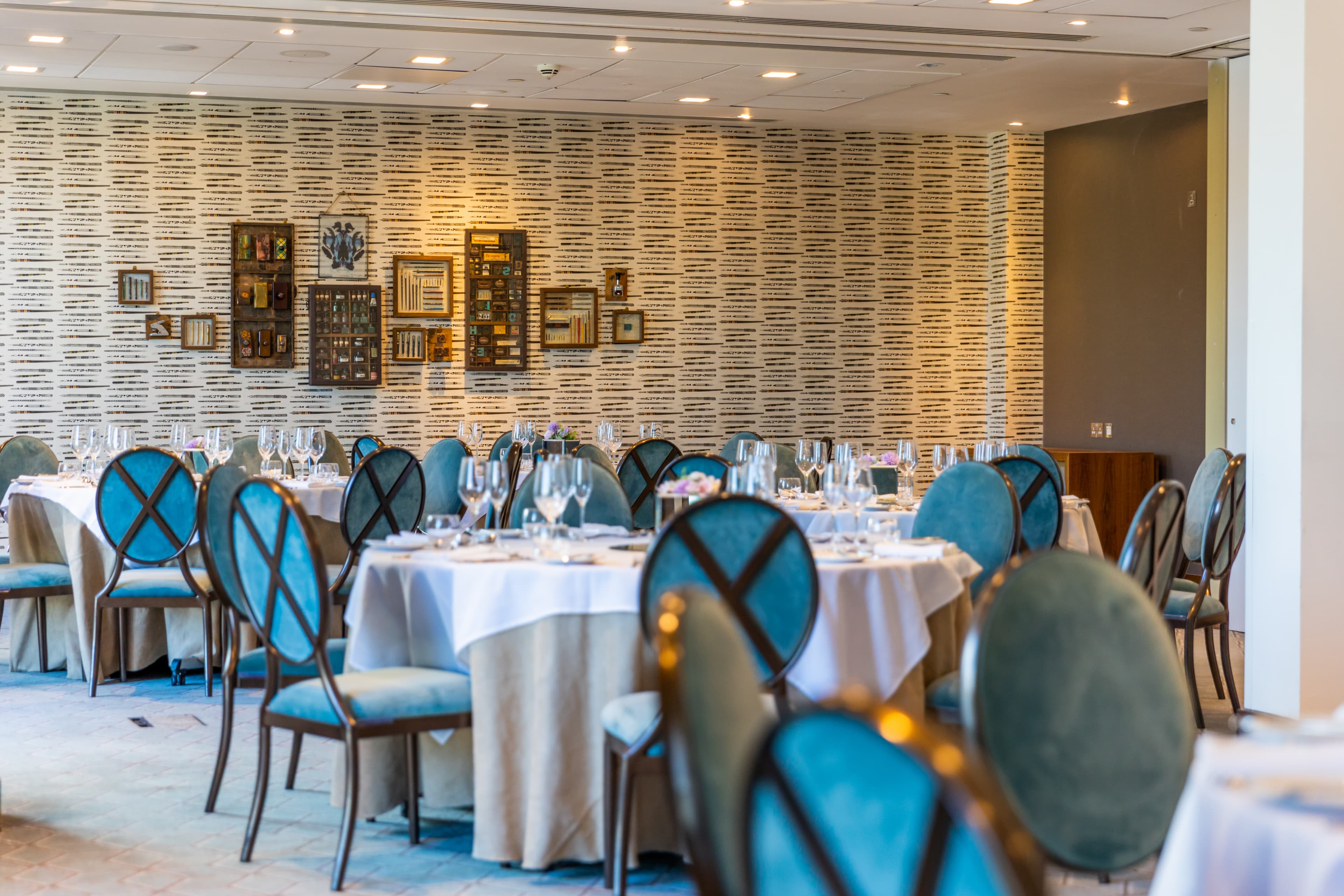 Rule, Centerfold, Balance & Blot, Hilton Bournemouth photo #2