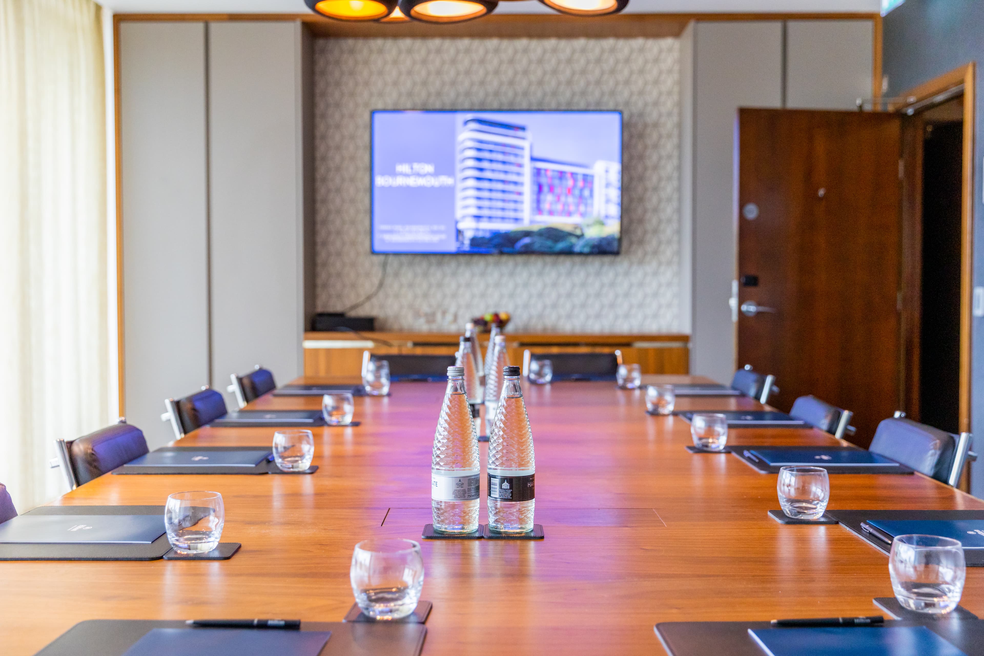 Bulls & Bears, Hilton Bournemouth photo #2