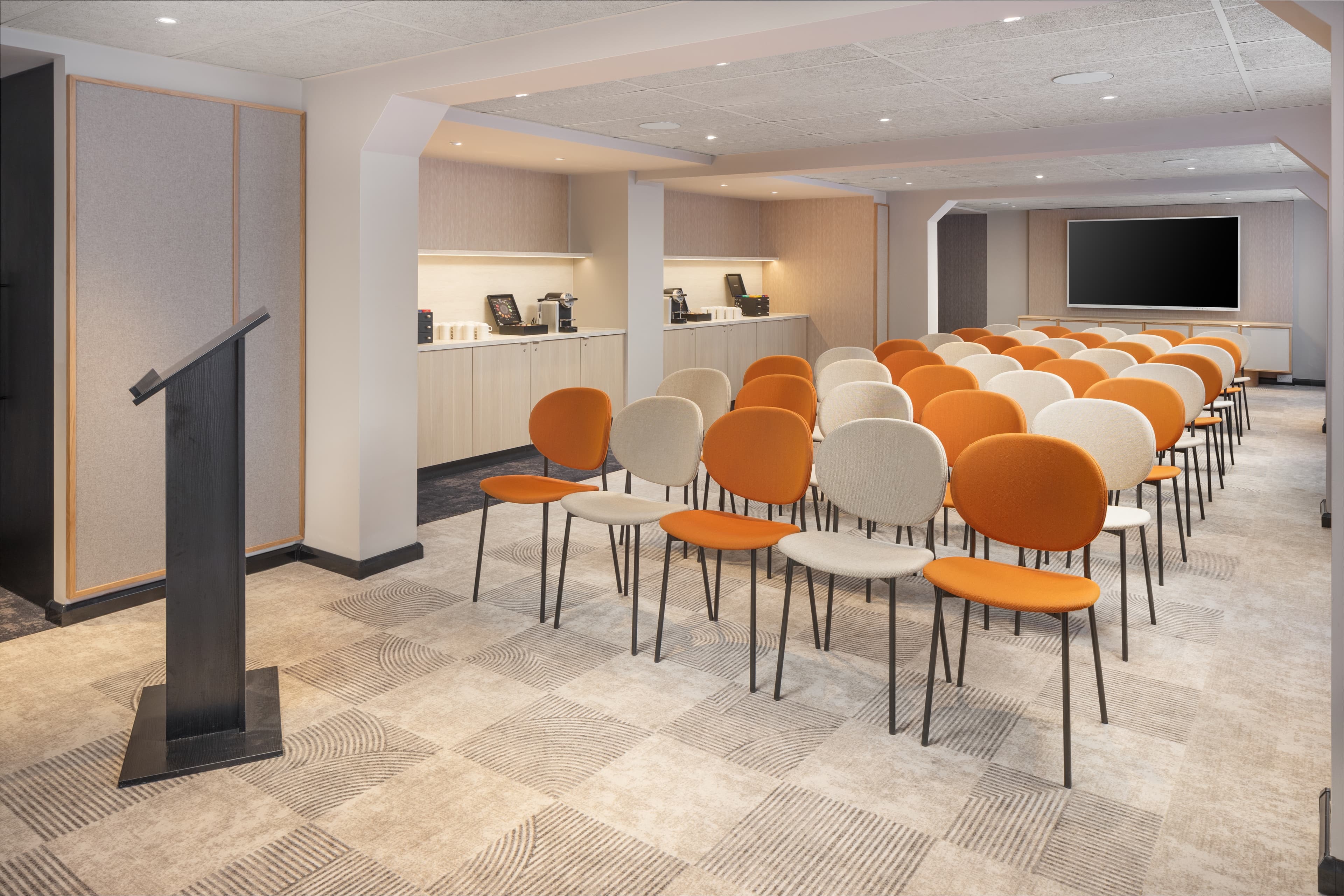 Hyde Park Meeting Room, Mercure London Earls Court Hotel & Conference Centre photo #2