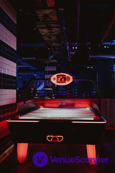 Roxy Lanes Edinburgh (Rose St.) photo #3