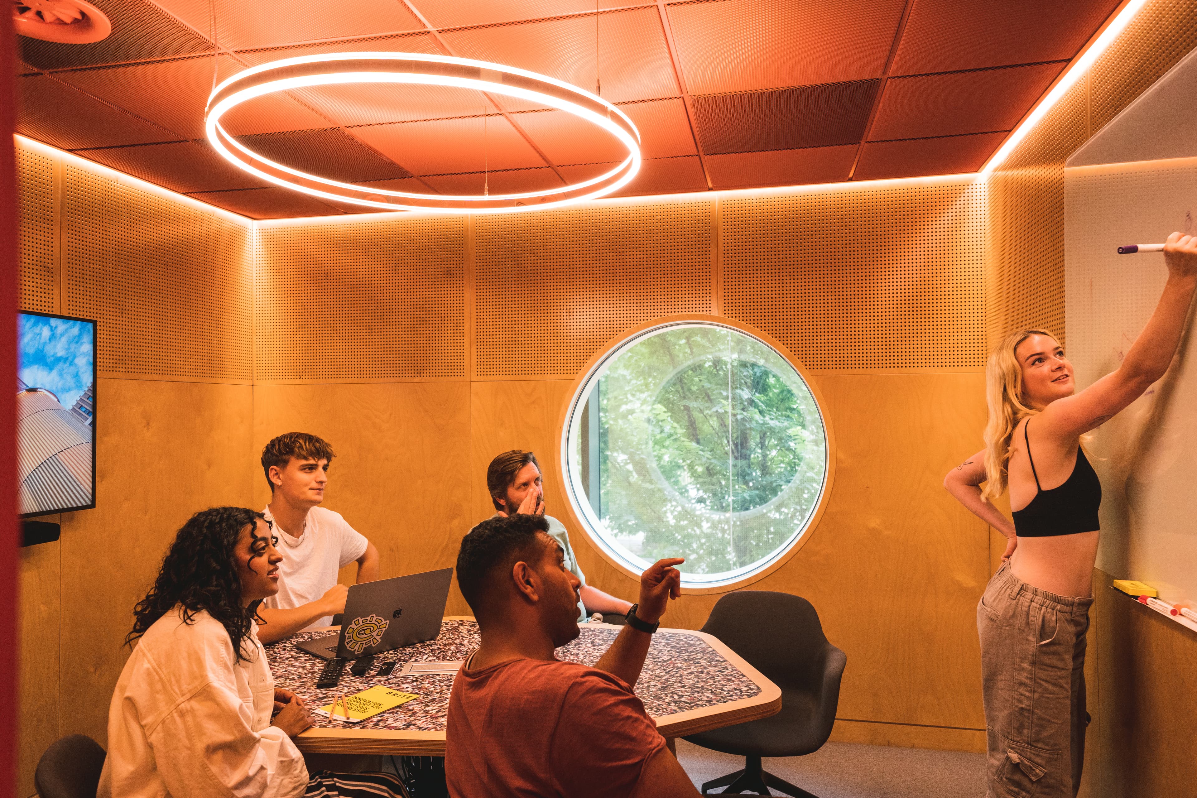 Storm Room, Plus X Brighton photo #3