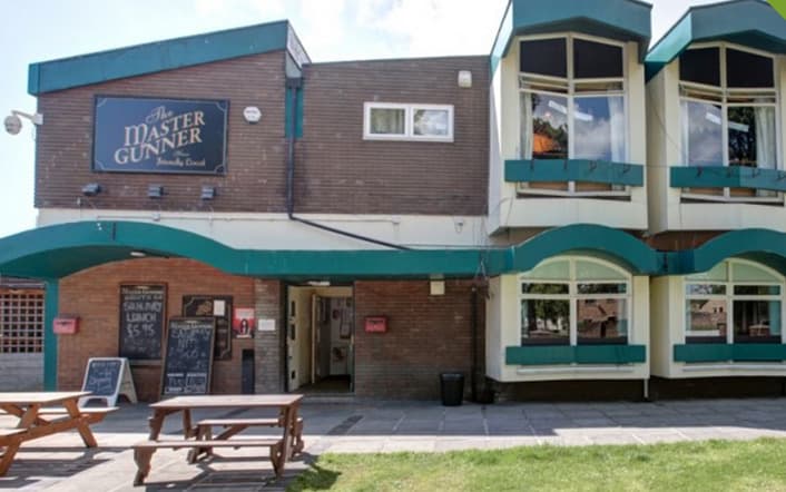 Pub, The Master Gunner photo #3