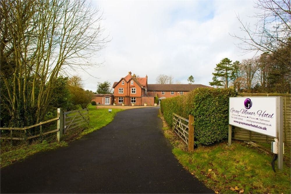 Exclusive Hire, Gray Manor photo #1