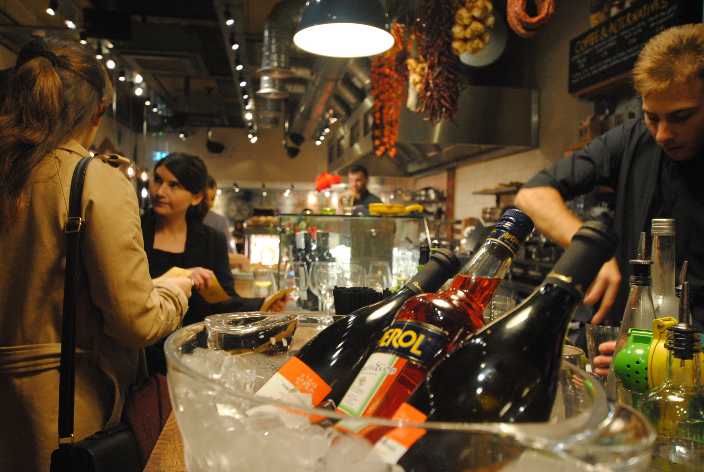 Main Room, Esca photo #1