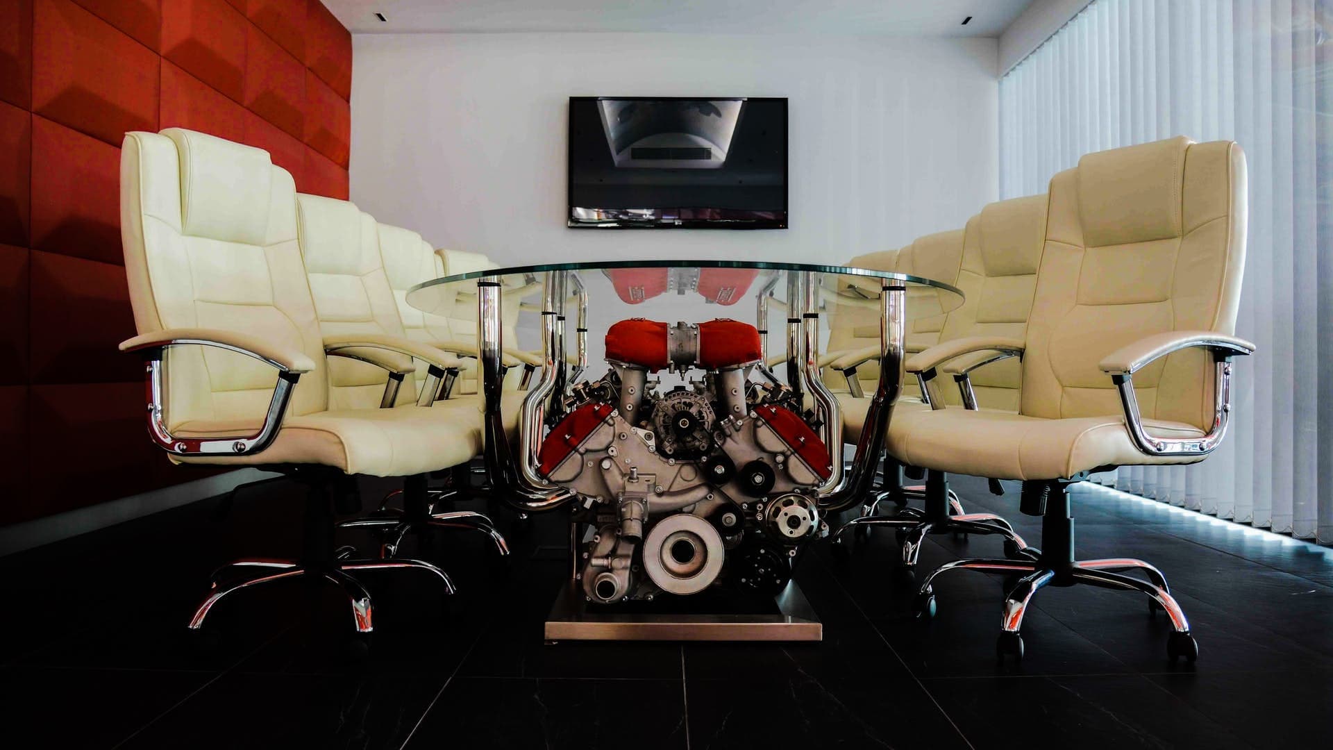 Boardroom, Joe Macari Showroom photo #1