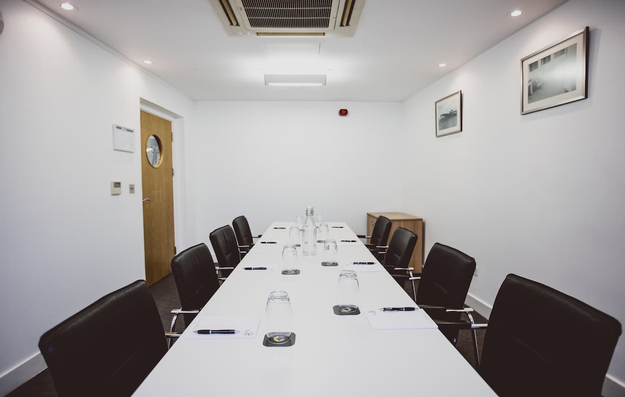 Photo of Orega Gatwick, Dakota