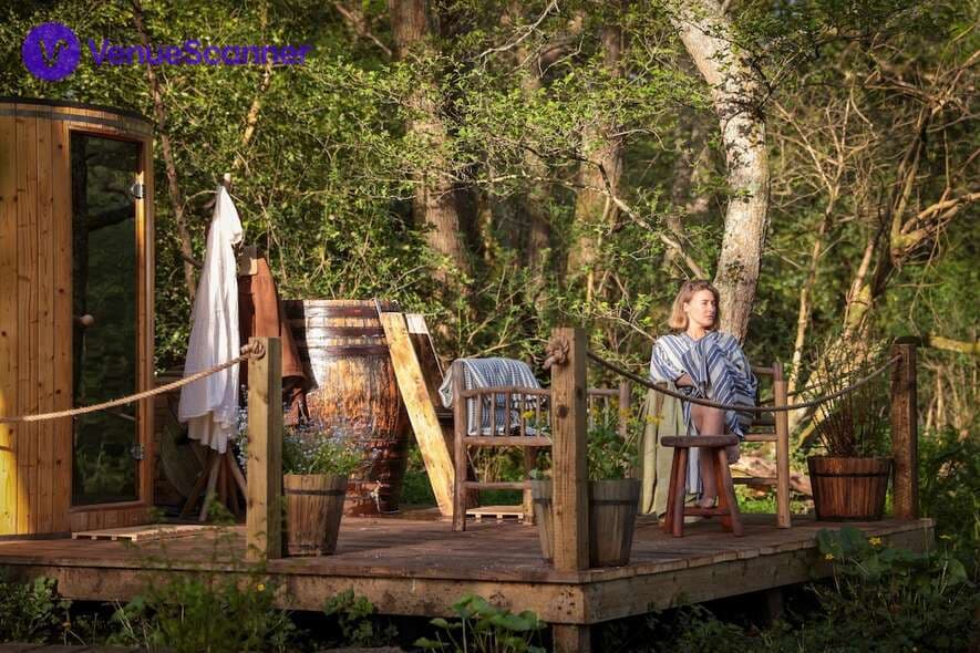 Stunning Lodging, Spaces And Grounds In Nature | 1 Hour From London photo #3