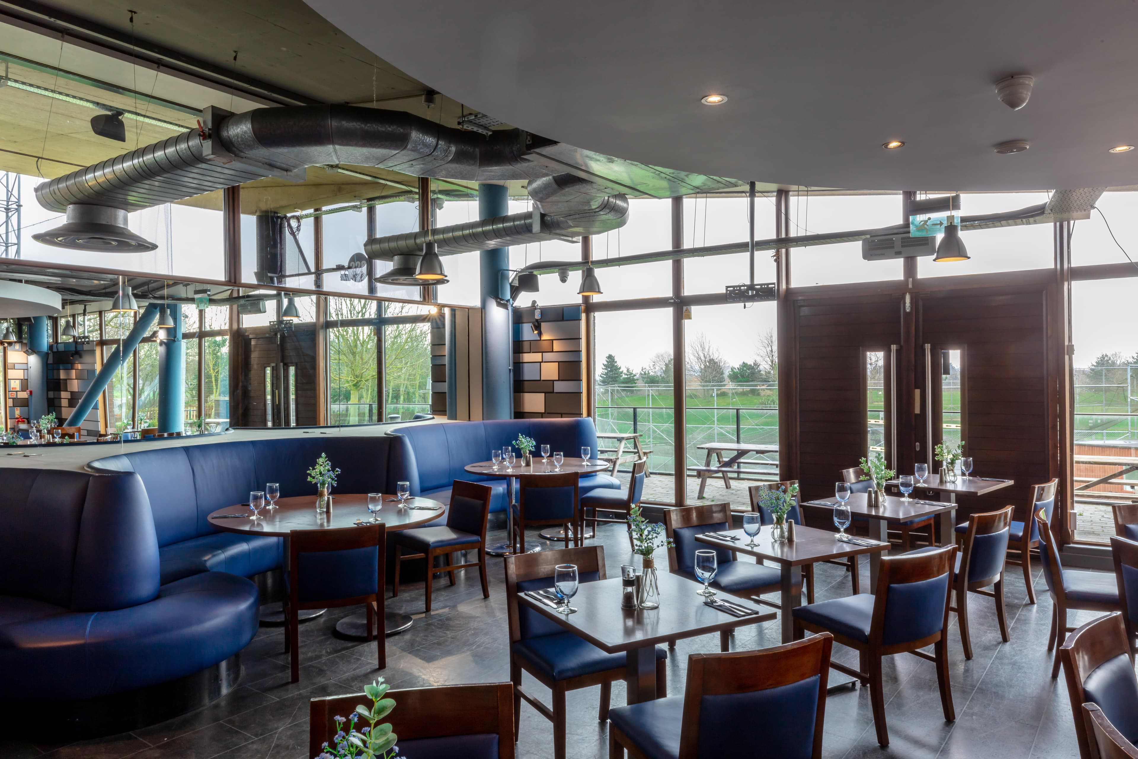 Blue Zenzer Restaurant, BigShots Golf Northwick Park photo #3