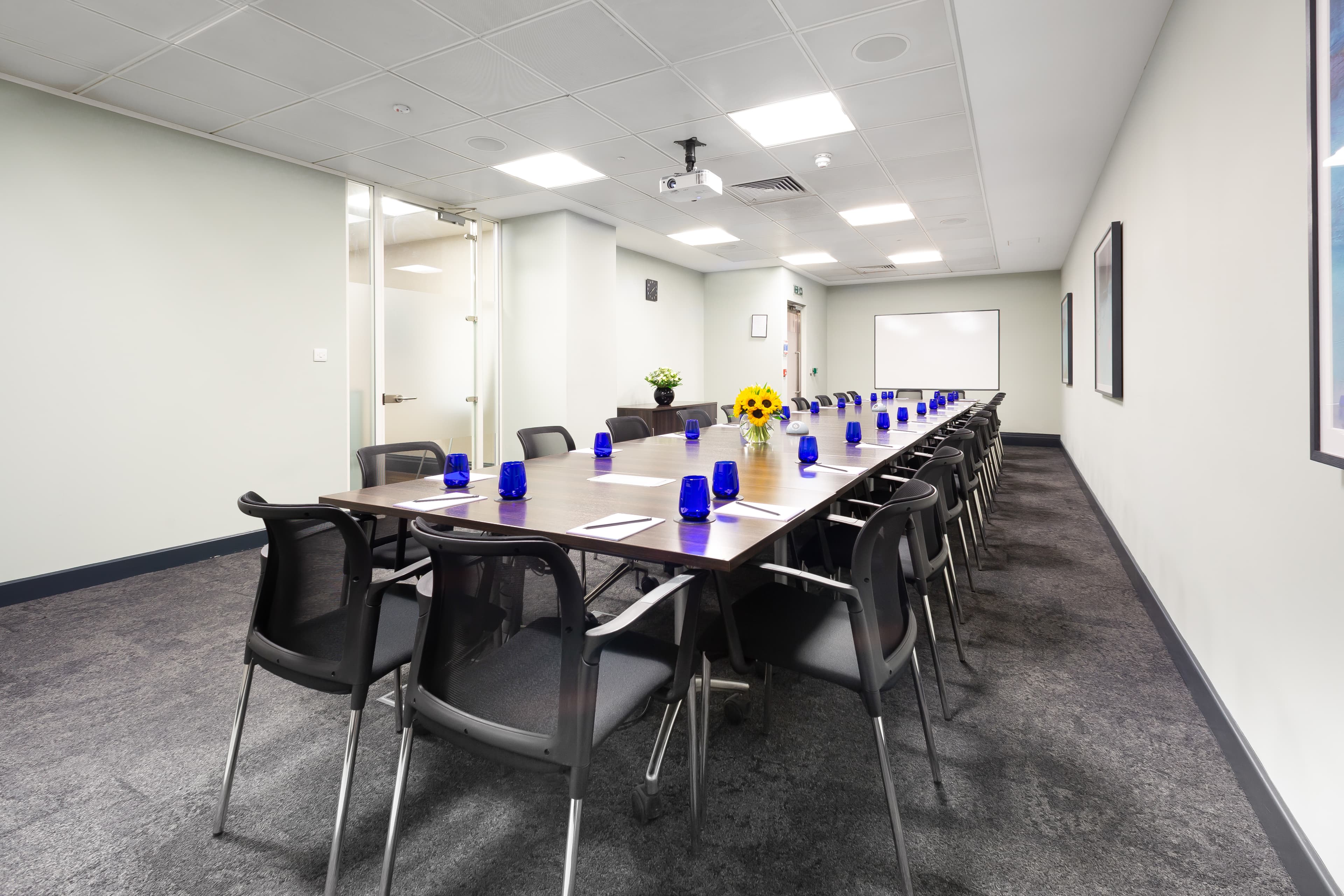 Cornhill, 1 Royal Exchange photo #3