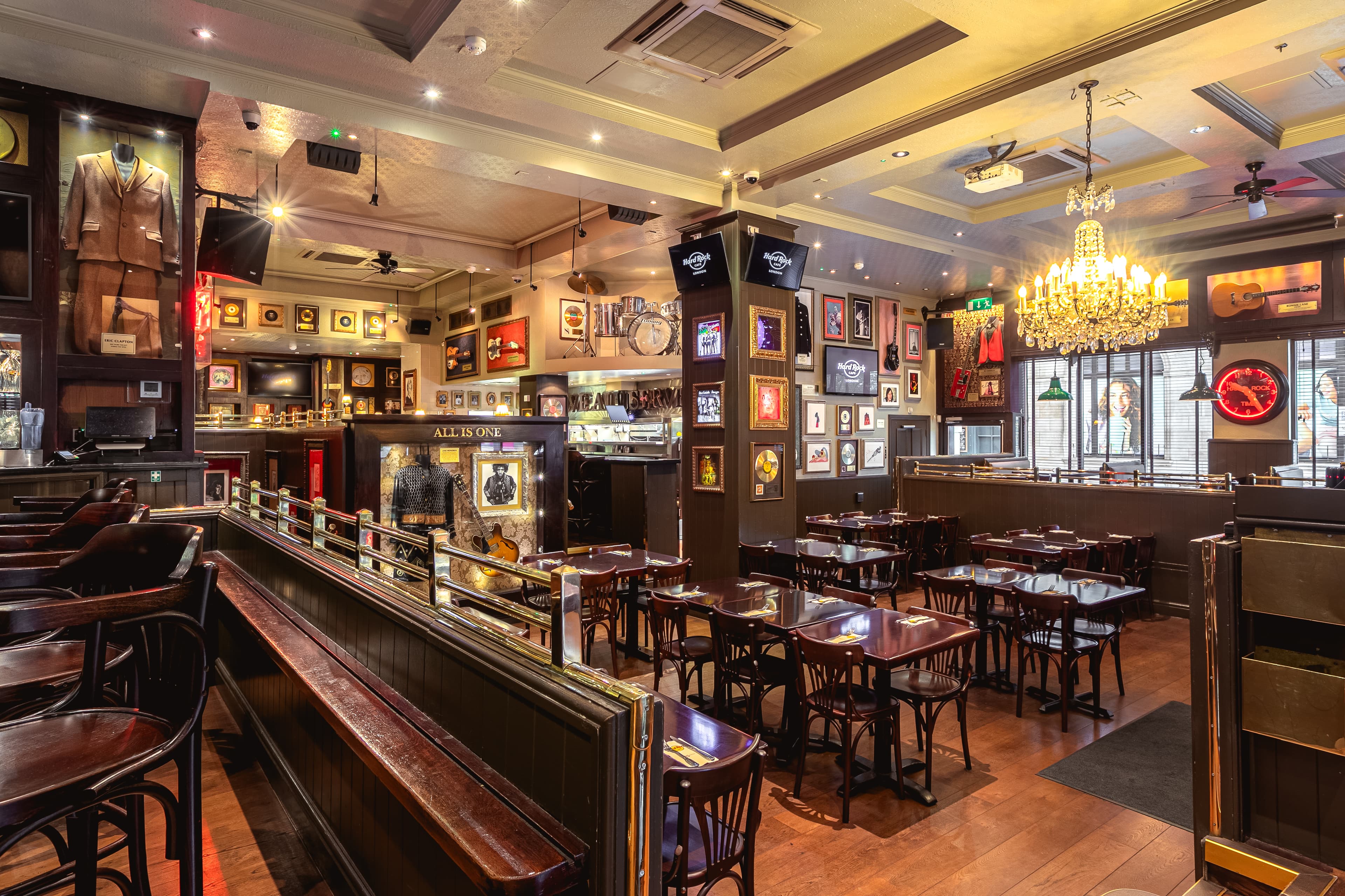 The Cafe, Hard Rock Cafe London photo #6